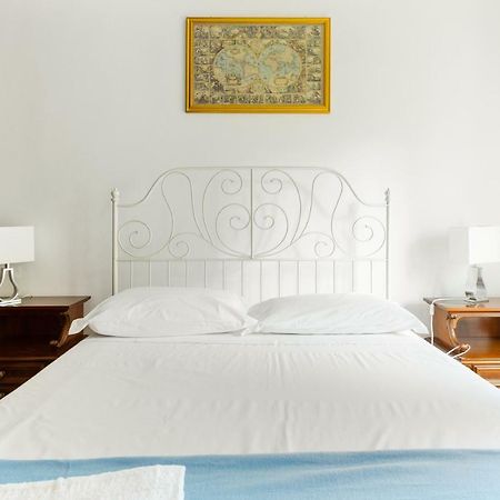 Bright Flat With Shared Garden Apartment Milan Bagian luar foto