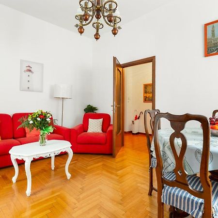 Bright Flat With Shared Garden Apartment Milan Bagian luar foto