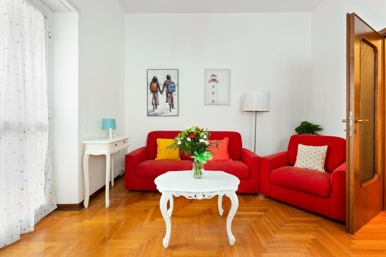 Bright Flat With Shared Garden Apartment Milan Bagian luar foto